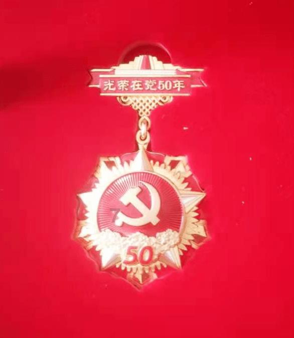 逃离废墟镇